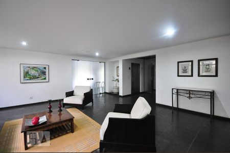 Apartamento à venda com 83m², 3 quartos e 2 vagasHall social