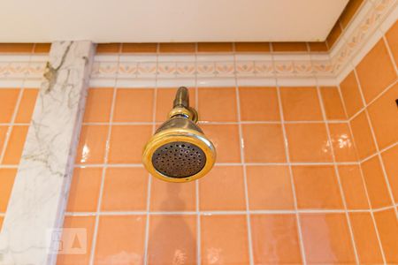 Apartamento à venda com 450m², 5 quartos e 4 vagas Apartamento à venda com 450m², 5 quartos e 4 vagasDucha