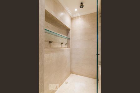 Apartamento à venda com 450m², 5 quartos e 4 vagas Apartamento à venda com 450m², 5 quartos e 4 vagasSuite com Ducha Dupla