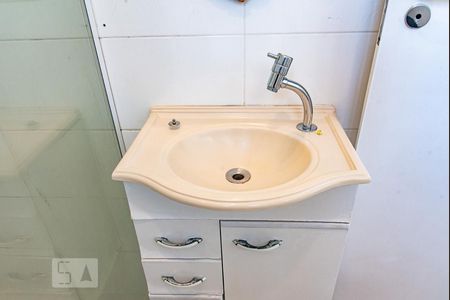 Apartamento à venda com 108m², 3 quartos e 1 vaga Apartamento à venda com 108m², 3 quartos e 1 vagaPia