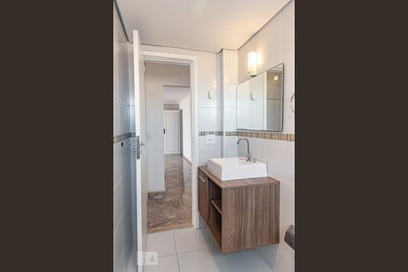 Apartamento à venda com 108m², 3 quartos e 1 vaga Apartamento à venda com 108m², 3 quartos e 1 vagaBanheiro