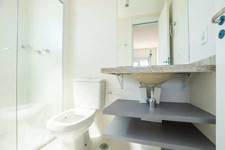 Apartamento à venda com 67m², 2 quartos e 2 vagasBanheiro Social