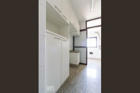Apartamento à venda com 150m², 3 quartos e 3 vagasCozinha 