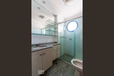 Apartamento à venda com 150m², 3 quartos e 3 vagasBanheiro suíte 2 