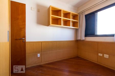 Apartamento à venda com 150m², 3 quartos e 3 vagasArmário quarto suíte 2