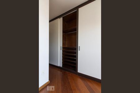 Apartamento à venda com 150m², 3 quartos e 3 vagasArmários Quarto suíte 3 (principal) 