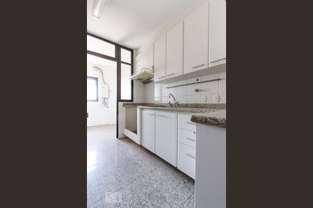 Apartamento à venda com 150m², 3 quartos e 3 vagasCozinha 