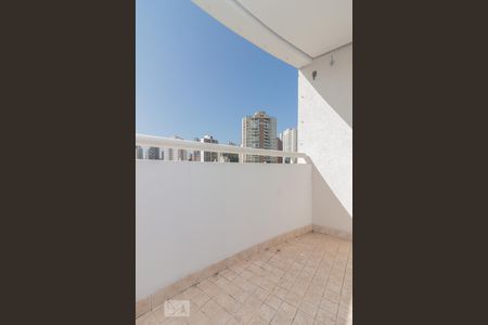 Apartamento à venda com 85m², 3 quartos e 2 vagas Apartamento à venda com 85m², 3 quartos e 2 vagasVaranda