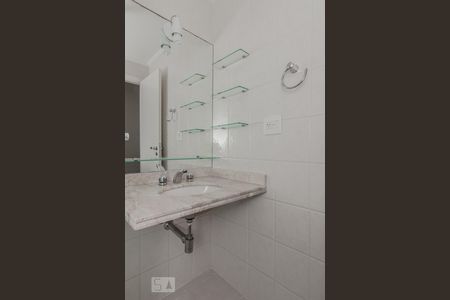 Apartamento à venda com 85m², 3 quartos e 2 vagas Apartamento à venda com 85m², 3 quartos e 2 vagasBanheiro