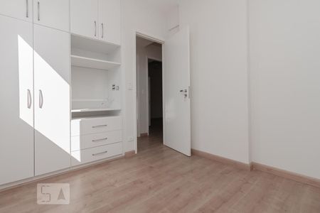 Apartamento à venda com 85m², 3 quartos e 2 vagas Apartamento à venda com 85m², 3 quartos e 2 vagasQuarto 2