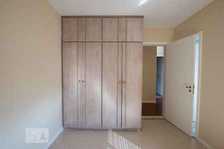 Apartamento à venda com 212m², 4 quartos e 5 vagassuite 1