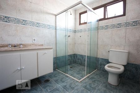 Apartamento à venda com 212m², 4 quartos e 5 vagassuite 3