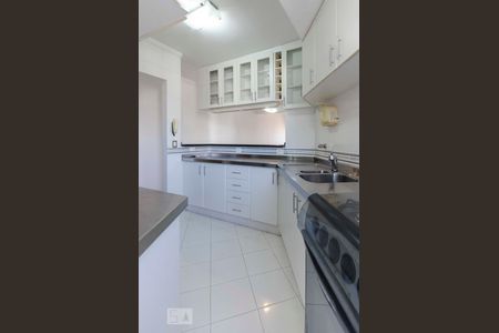 Apartamento para alugar com 75m², 3 quartos e 3 vagasCozinha