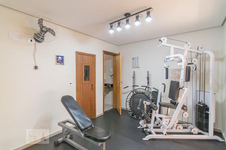 Apartamento à venda com 200m², 3 quartos e 3 vagas Apartamento à venda com 200m², 3 quartos e 3 vagasAcademia