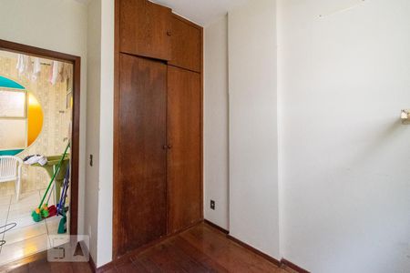 Apartamento à venda com 160m², 4 quartos e 1 vaga Apartamento à venda com 160m², 4 quartos e 1 vagaQuarto de Serviço