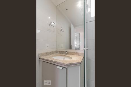Banheiro de apartamento para alugar com 2 quartos, 70m² em Vila Andrade, São Paulo