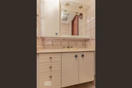 Apartamento à venda com 117m², 3 quartos e 3 vagas Apartamento à venda com 117m², 3 quartos e 3 vagasBanheiro