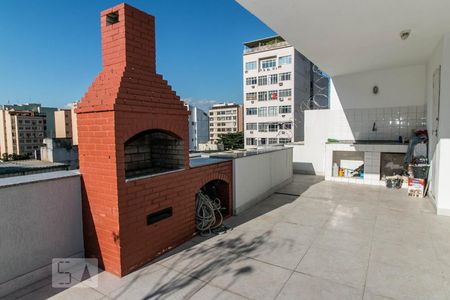 Apartamento à venda com 90m², 2 quartos e 1 vagaChurrasqueira