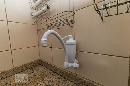 Apartamento à venda com 90m², 2 quartos e 1 vagaTorneira cozinha