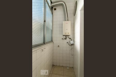 Apartamento à venda com 90m², 2 quartos e 1 vagaÁrea de serviço/Aquecedor 