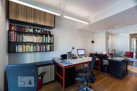 Apartamento à venda com 132m², 2 quartos e 3 vagasSALA