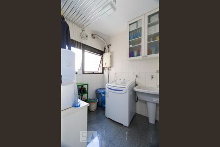 Apartamento à venda com 132m², 2 quartos e 3 vagasLAVANDERIA