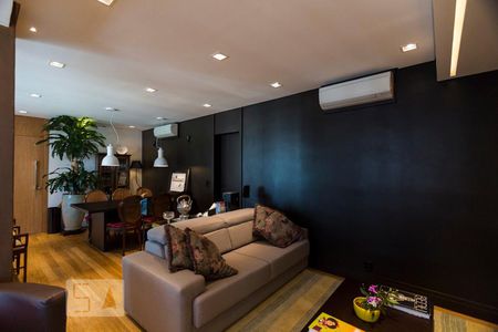 Apartamento à venda com 132m², 2 quartos e 3 vagasSALA