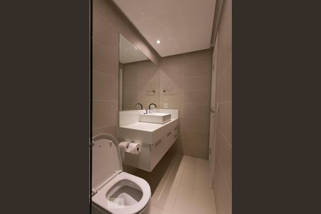 Apartamento à venda com 231m², 3 quartos e 2 vagasBanheiro da Suíte