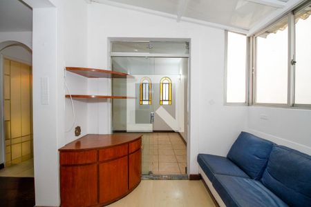 Sala de Tv de casa para alugar com 4 quartos, 240m² em Sumaré, São Paulo