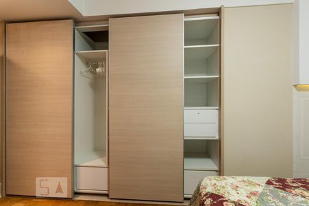 Apartamento à venda com 105m², 2 quartos e 1 vaga Apartamento à venda com 105m², 2 quartos e 1 vagaSuíte
