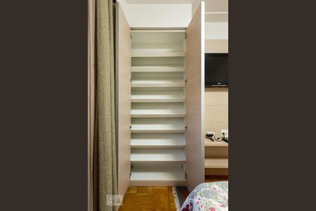 Apartamento à venda com 105m², 2 quartos e 1 vaga Apartamento à venda com 105m², 2 quartos e 1 vagaSuíte