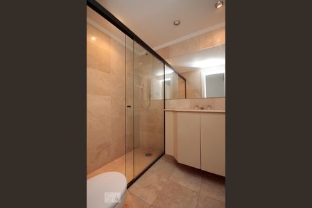 Apartamento à venda com 280m², 4 quartos e 3 vagasBanheiro da Suíte 1