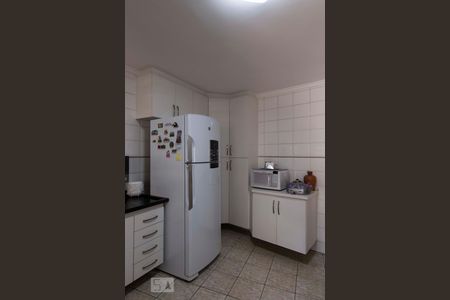 1o. Andar - Cozinha (Armários) de casa para alugar com 3 quartos, 160m² em Vila Nair, São Paulo