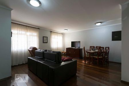 1o. Andar - Sala de casa para alugar com 3 quartos, 160m² em Vila Nair, São Paulo