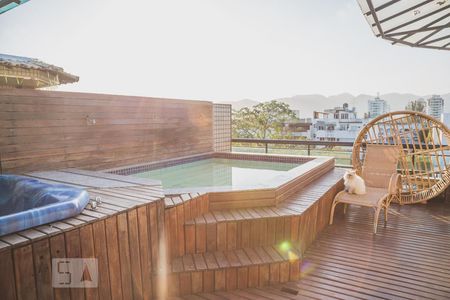 Apartamento à venda com 600m², 5 quartos e 6 vagasTerraço