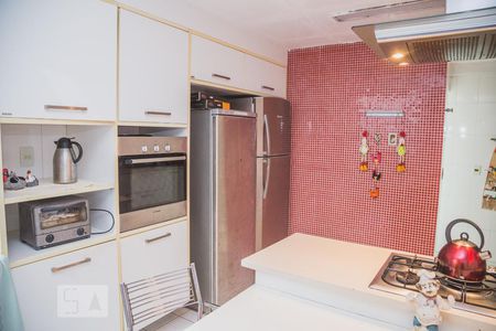 Apartamento à venda com 600m², 5 quartos e 6 vagasCozinha