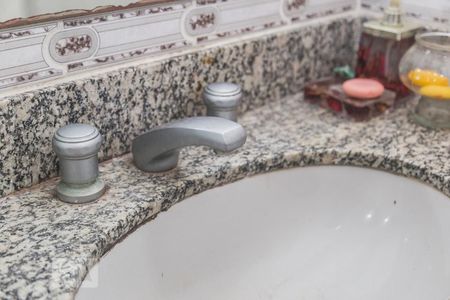 Apartamento à venda com 600m², 5 quartos e 6 vagasSuíte 2 - banheiro