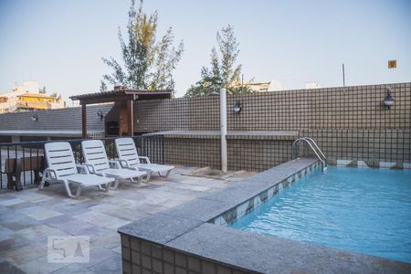 Apartamento à venda com 600m², 5 quartos e 6 vagasPiscina - área comum