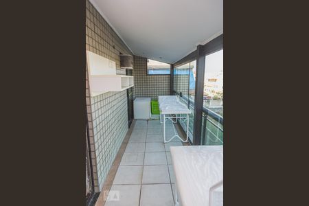 Apartamento à venda com 600m², 5 quartos e 6 vagasVaranda - suítes 2 e 3
