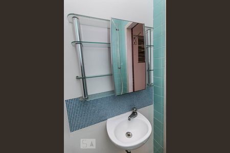 Apartamento à venda com 110m², 3 quartos e 1 vaga Apartamento à venda com 110m², 3 quartos e 1 vagaBanheiro de serviço