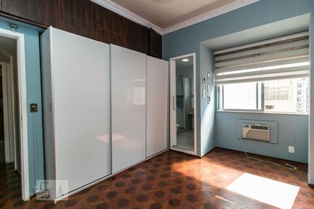 Apartamento à venda com 110m², 3 quartos e 1 vaga Apartamento à venda com 110m², 3 quartos e 1 vagaSuíte