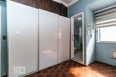 Apartamento à venda com 110m², 3 quartos e 1 vaga Apartamento à venda com 110m², 3 quartos e 1 vagaDetalhe armário/Banheiro suíte
