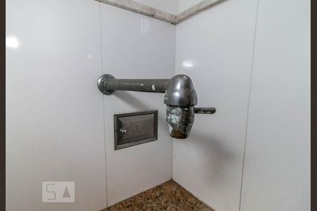 Apartamento à venda com 110m², 3 quartos e 1 vaga Apartamento à venda com 110m², 3 quartos e 1 vagaTorneira tanque