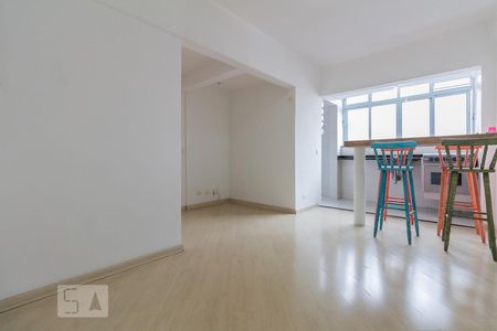 Sala de apartamento para alugar com 1 quarto, 40m² em Campo Belo , São Paulo