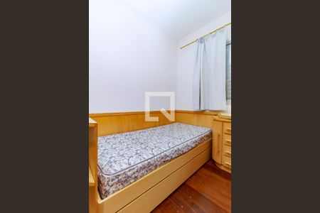 Apartamento à venda com 98m², 3 quartos e 3 vagas Apartamento à venda com 98m², 3 quartos e 3 vagasQuarto 2