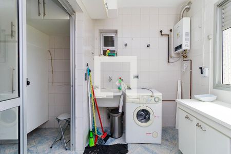 Apartamento à venda com 98m², 3 quartos e 3 vagas Apartamento à venda com 98m², 3 quartos e 3 vagasÁrea de Serviço