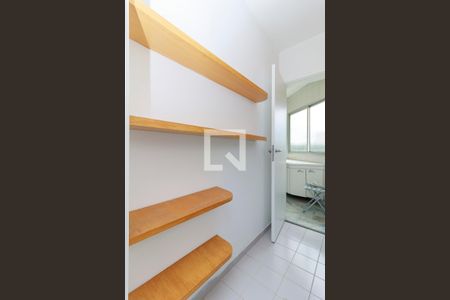 Apartamento à venda com 98m², 3 quartos e 3 vagas Apartamento à venda com 98m², 3 quartos e 3 vagasÁrea de Serviço - Quarto