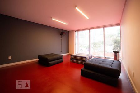 Apartamento à venda com 60m², 1 quarto e 1 vaga Apartamento à venda com 60m², 1 quarto e 1 vagaSala reunião