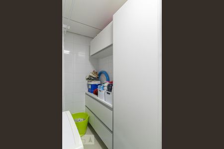 Apartamento à venda com 170m², 3 quartos e 2 vagas Apartamento à venda com 170m², 3 quartos e 2 vagasÁrea de Serviço
