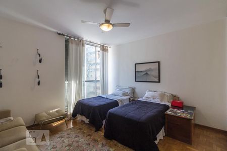 Apartamento à venda com 200m², 3 quartos e 2 vagas Apartamento à venda com 200m², 3 quartos e 2 vagasQuarto 2